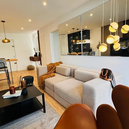 Apartmán 50m De La Et Toutes Commodites, Plein Centre Et Silencieux