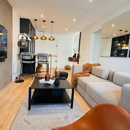 Apartmán 50m De La Et Toutes Commodites, Plein Centre Et Silencieux *