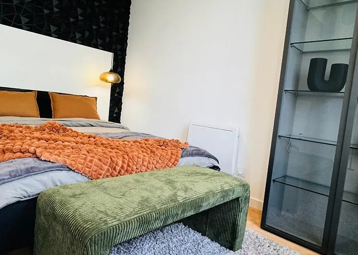 Διαμέρισμα 50m De La Et Toutes Commodites, Plein Centre Et Silencieux